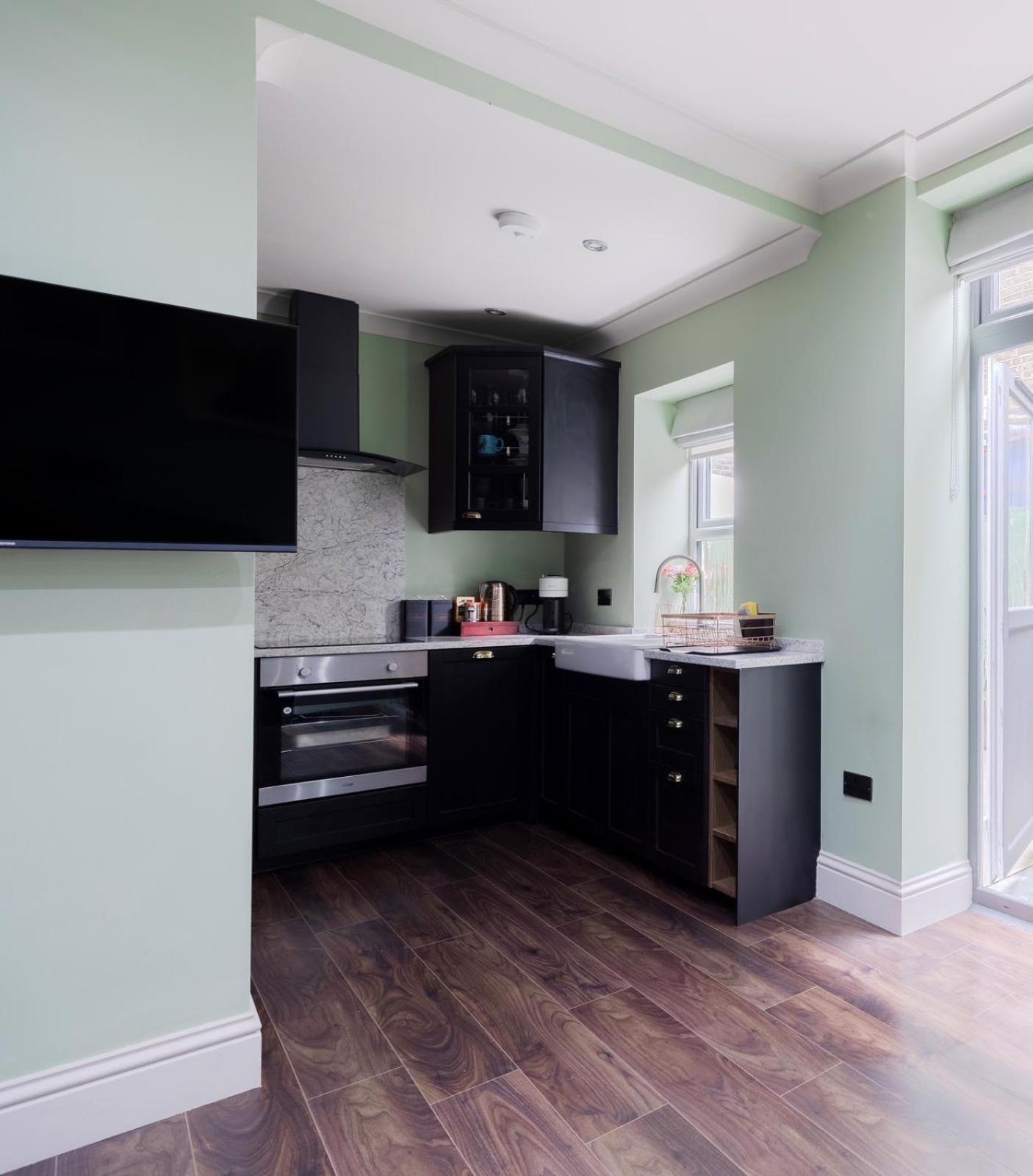 Stylish 2 Bedrooms Flat Sleeps 6 & Garden London Zone 2 Cls Central Luaran gambar