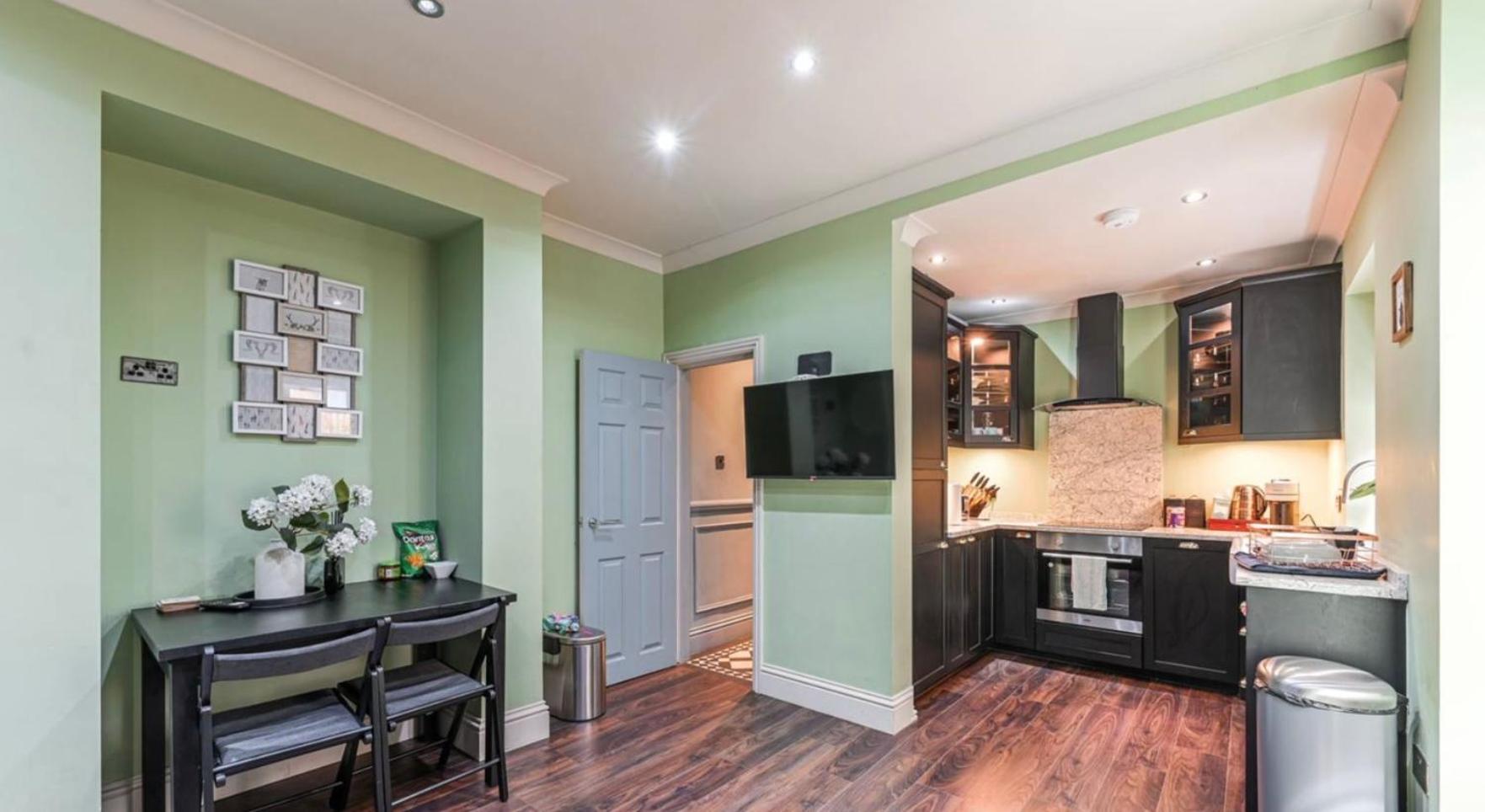 Stylish 2 Bedrooms Flat Sleeps 6 & Garden London Zone 2 Cls Central Luaran gambar